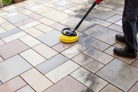 <strong>Driveway Cleaning</strong><br>Oxton