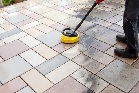 <strong>Driveway Cleaning</strong><br>Edinburgh